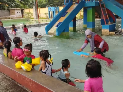 Berenang (RA)