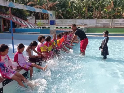 Berenang (RA)